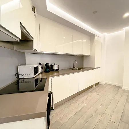 3-bed Flat, Ocean Garden, Heated Pool, Parking, Pp207 Апартаменты