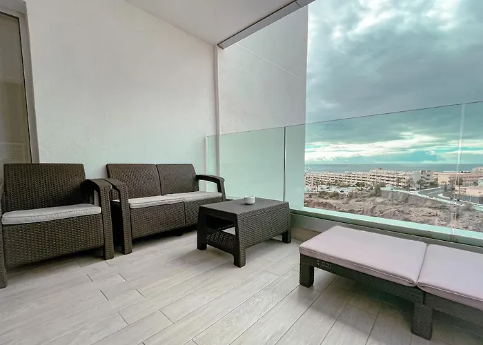 Апартаменты 3-bed Flat, Ocean Garden, Heated Pool, Parking, Pp207 Адехе