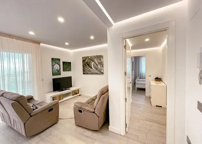 3-bed Flat, Ocean Garden, Heated Pool, Parking, Pp207 Апартаменты