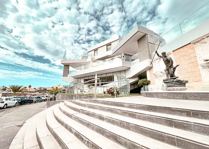 Apartment 3-bed Flat, Ocean Garden, Heated Pool, Parking, Pp207 *