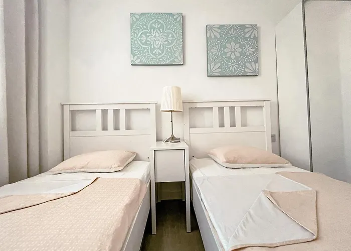 Apartment 3-bed Flat, Ocean Garden, Heated Pool, Parking, Pp207