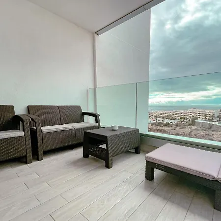 Apartamento 3 Bedroom Ocean Garden Apartment, Heated Pool & Parking, Pp207 Costa Adeje (Tenerife)